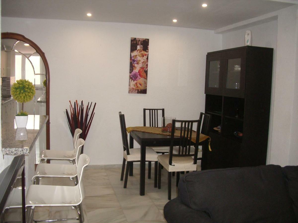 Ferienwohnung Paseo Maritimo De Poniente Málaga Exterior foto