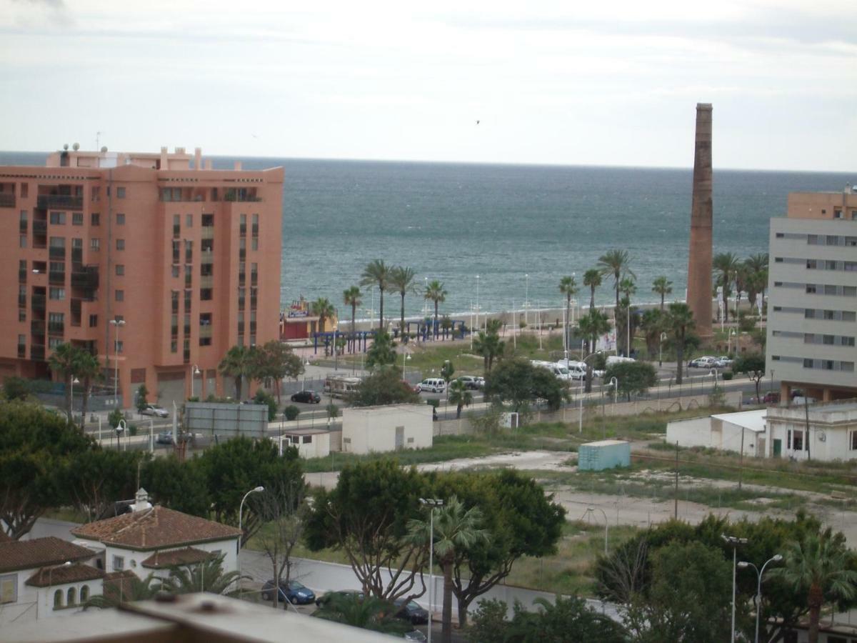 Ferienwohnung Paseo Maritimo De Poniente Málaga Exterior foto